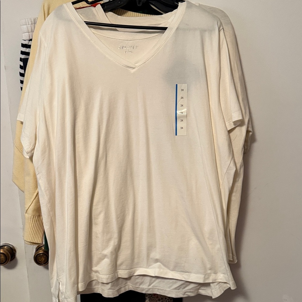 Ava & Viv White Short Sleeve Tee